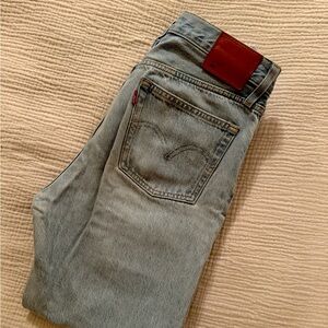 Levi’s light blue jeans